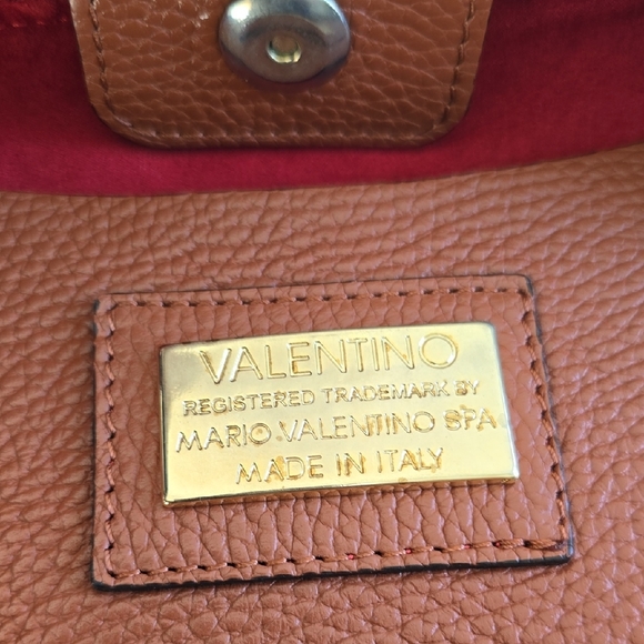 Mario Valentino Spa Elegant Tan Leather Tote Bag - Picture 3 of 9